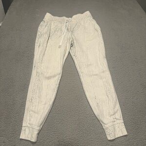 Lululemon Women's Sz 10 Warm Down Jogger Pants 7/8 Length Thread Dye White Black